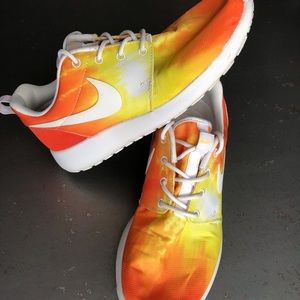 Nike Roshe run yellow orange sneaker sunrise